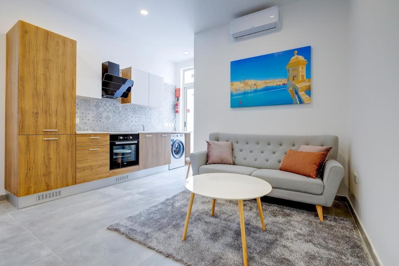 Perfect Location, Idyllic 2Br Apartment สลีมา ภายนอก รูปภาพ
